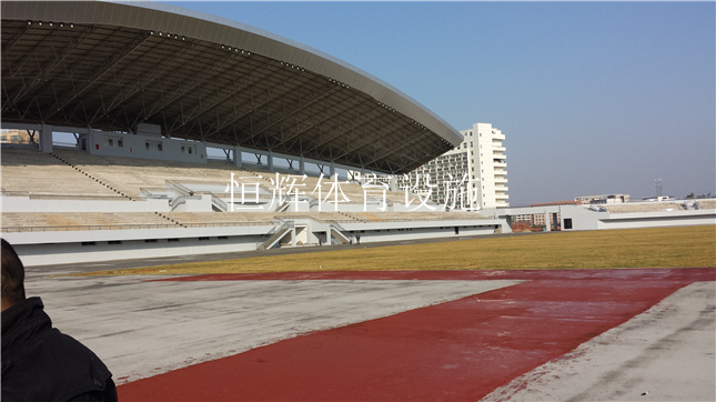 广州塑胶跑道厂家的赣州信丰体育中心项目