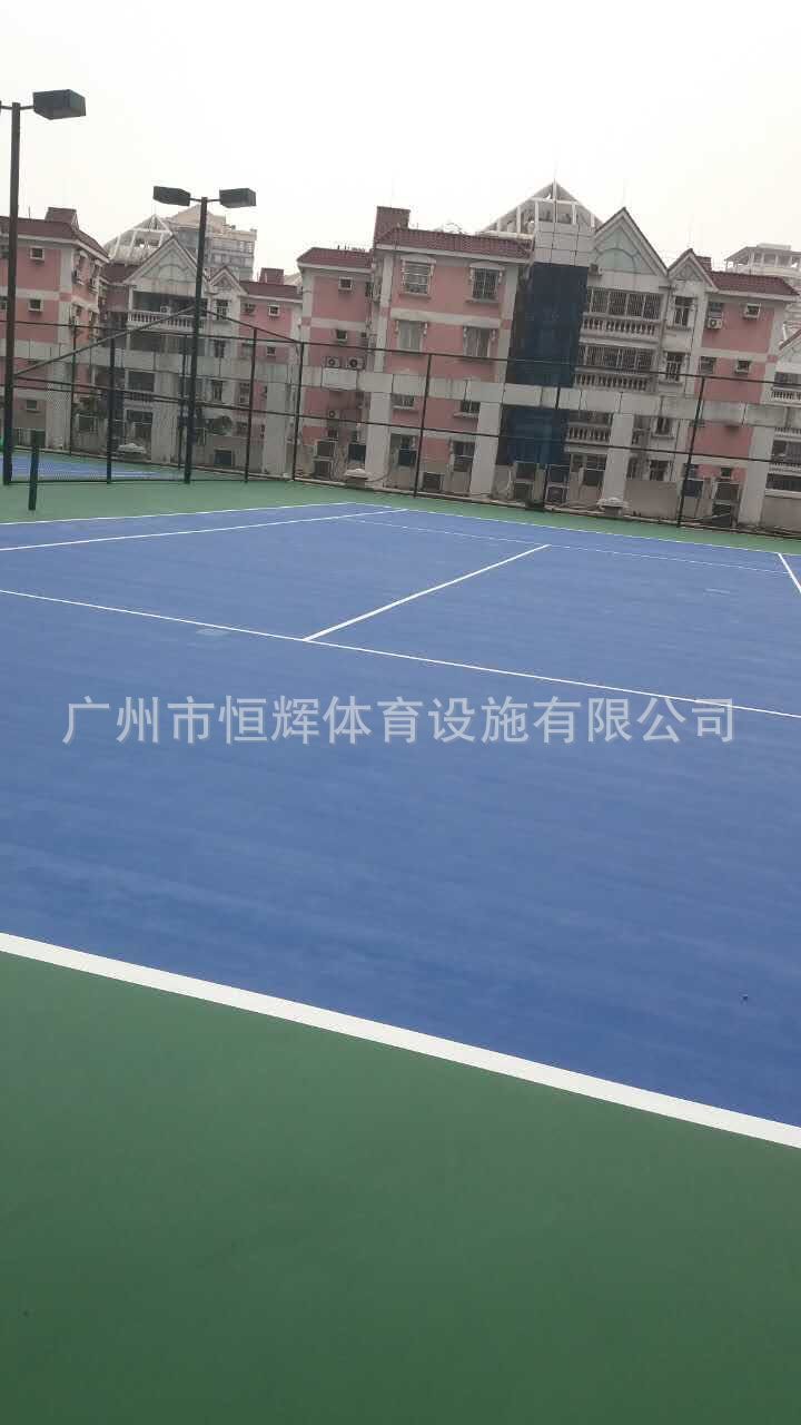 安全地垫和丙烯酸球场材料_广州华景新城项目竣工！